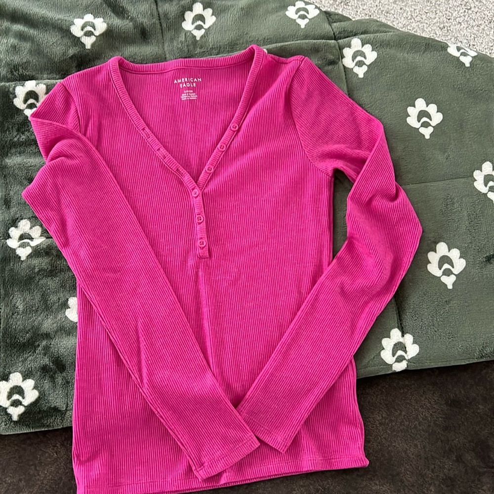 American Eagle Waffle Knit long sleeve shirt